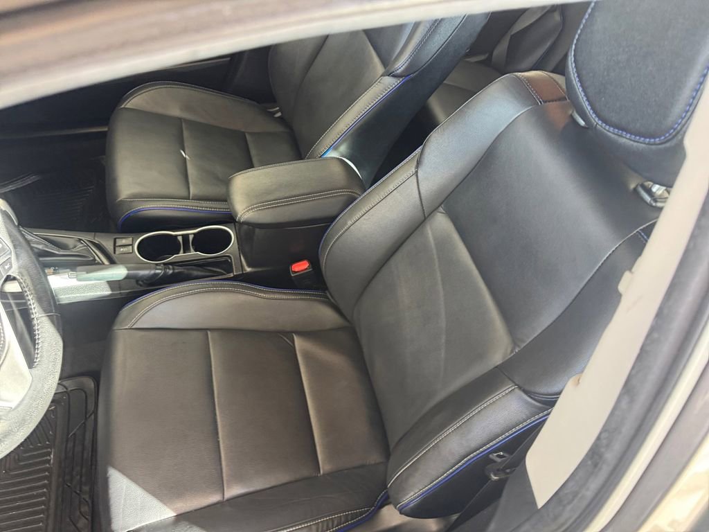 Used 2019 Toyota Corolla L image 8