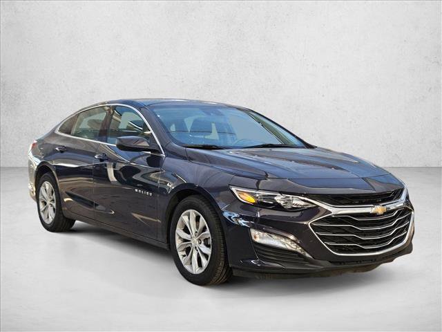 Used 2025 Chevrolet Malibu LT image 3