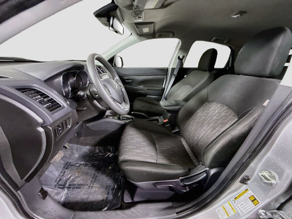 Used 2025 Mitsubishi Outlander Sport AWD image 20