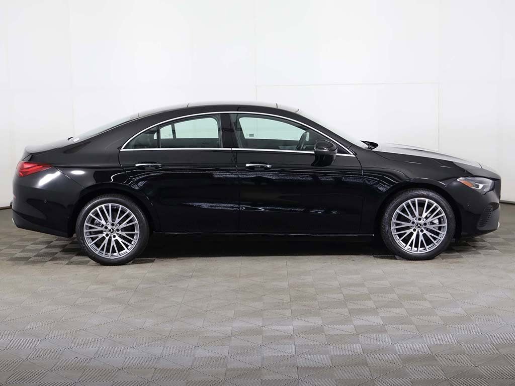 Used 2025 Mercedes-Benz CLA 250 4MATIC image 17