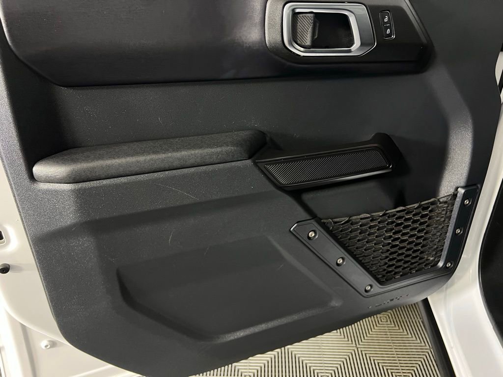 Used 2025 Ford Bronco Badlands image 26