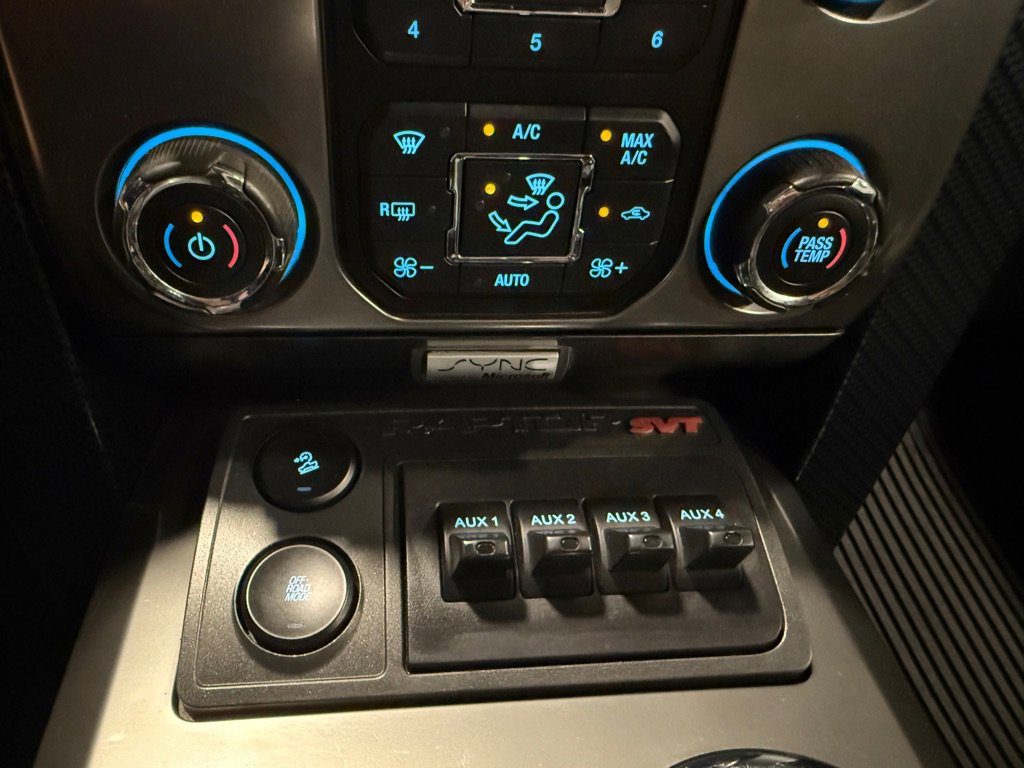 Used 2013 Ford F150 Raptor w/ Luxury Equipment Group image 34