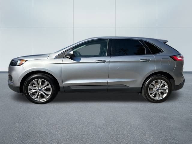 Used 2022 Ford Edge Titanium image 10