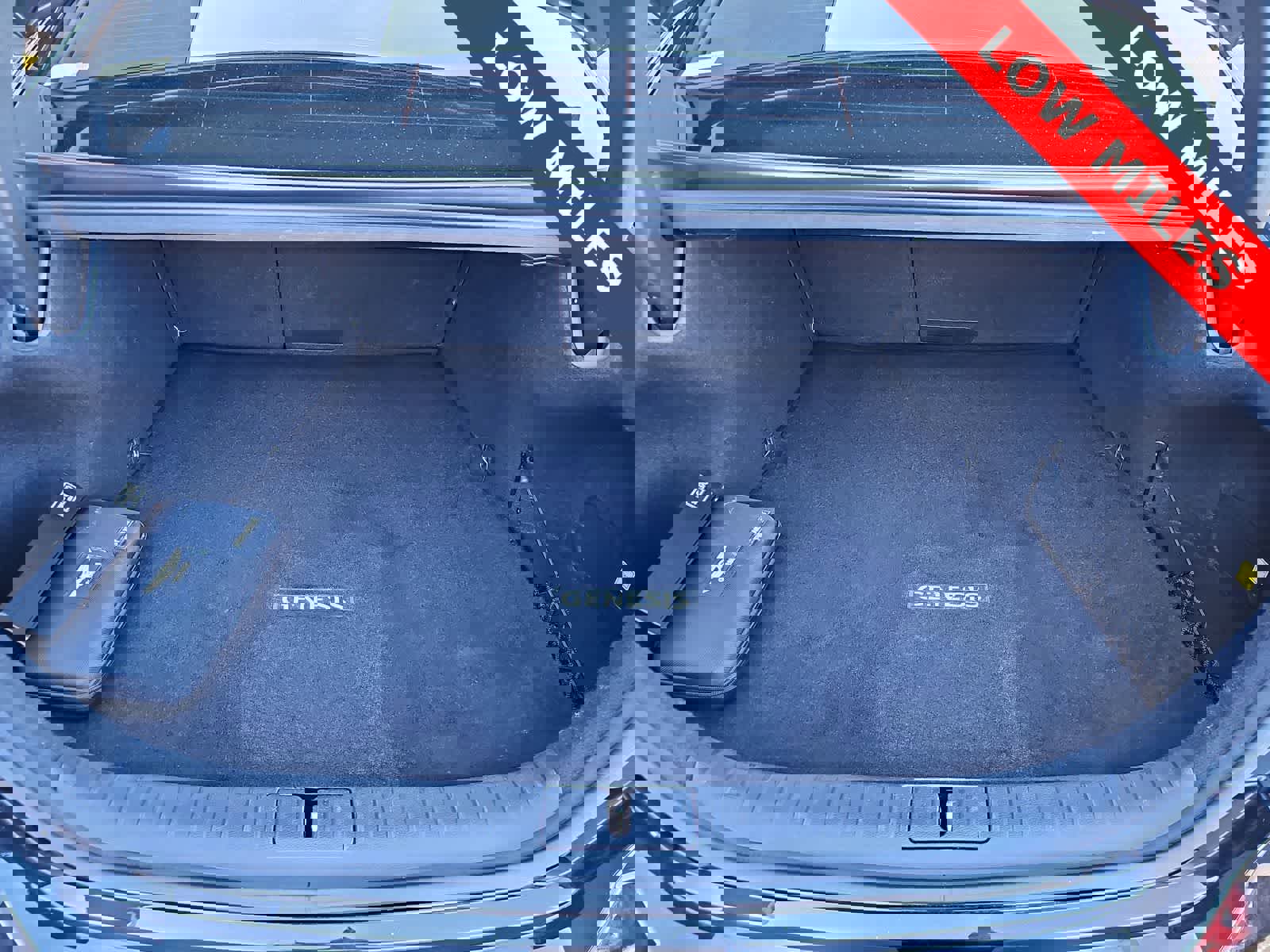 Certified 2023 Genesis G70 2.0T image 23