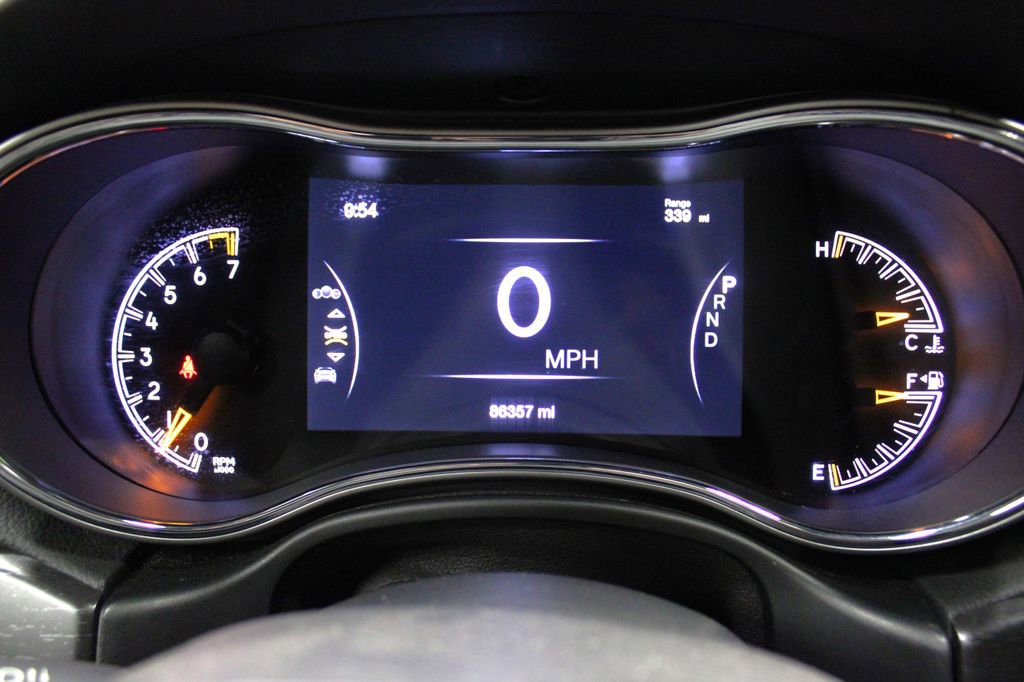 Used 2018 Jeep Grand Cherokee Altitude image 10