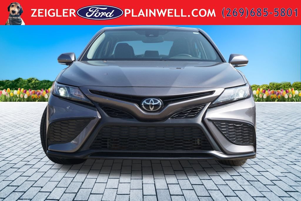 Used 2022 Toyota Camry SE w/ Cold Weather Package AWD/4WD image 8