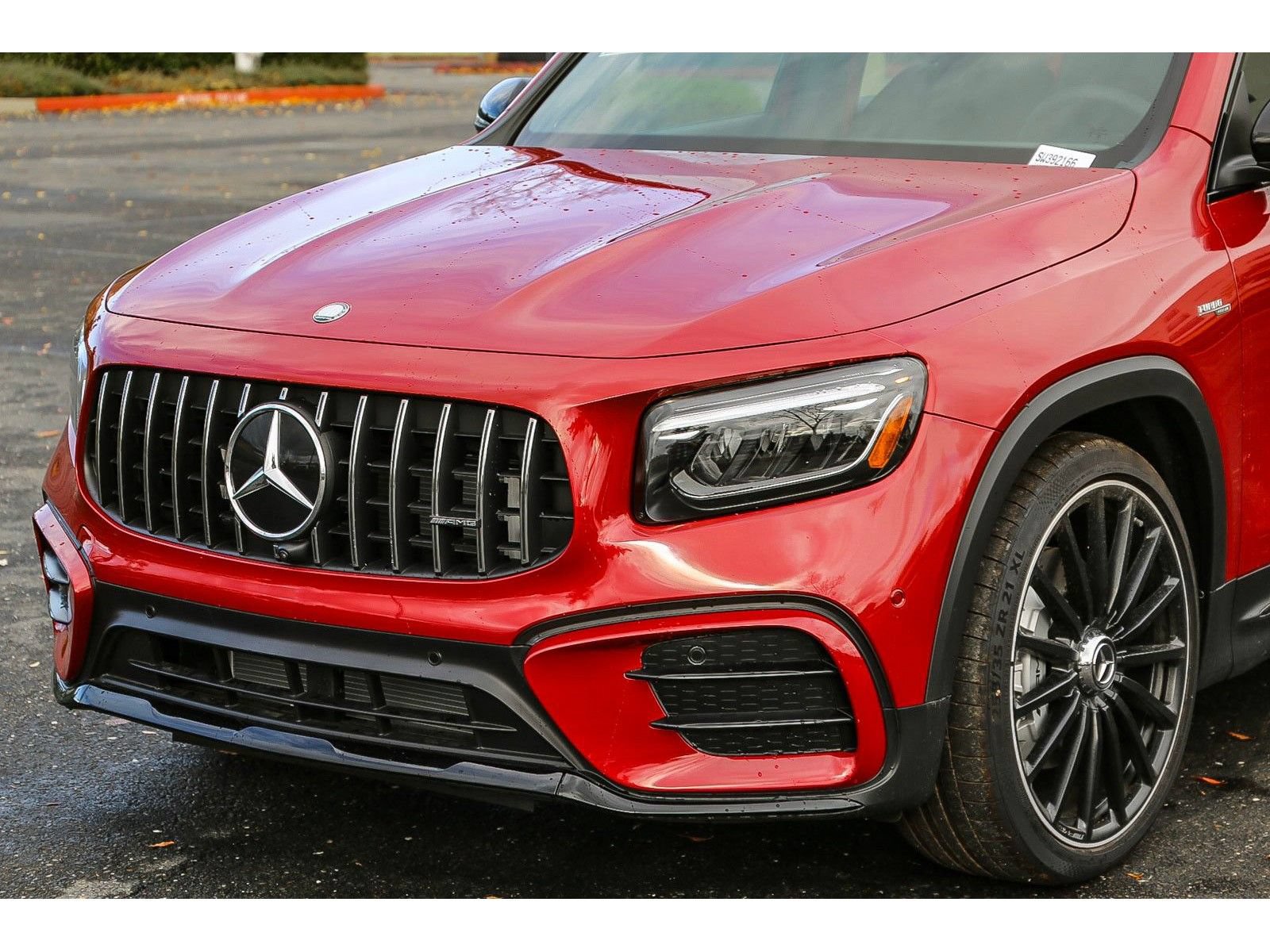 Used 2025 Mercedes-Benz GLB 35 AMG 4MATIC image 7