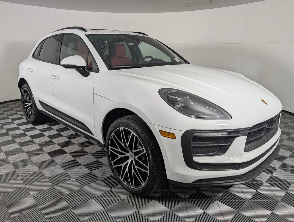 New 2026 Porsche Macan AWD/4WD image 9
