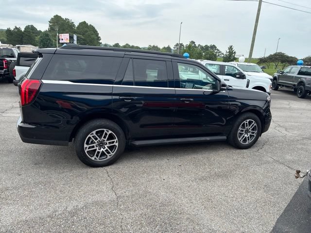 Used 2025 Ford Expedition Active AWD/4WD image 39