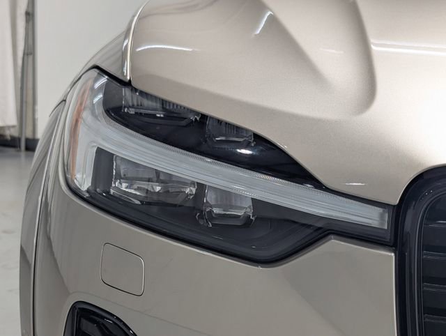 Used 2023 Volvo XC60 B5 Ultimate w/ Climate Package image 28