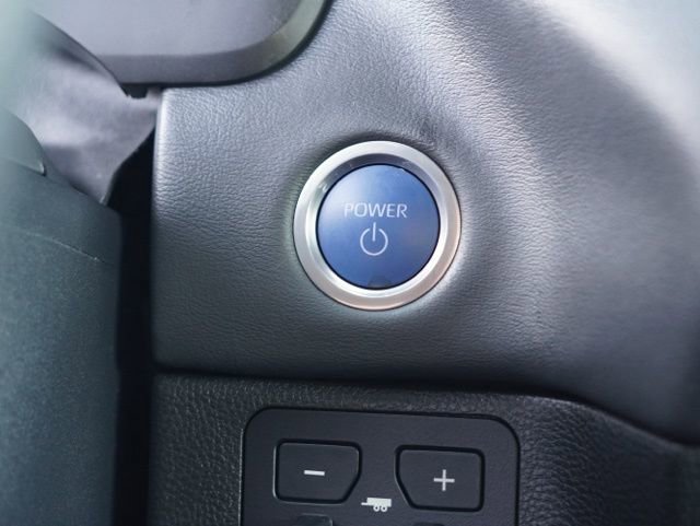 Used 2023 Toyota Tundra Platinum w/ Advanced Package image 31