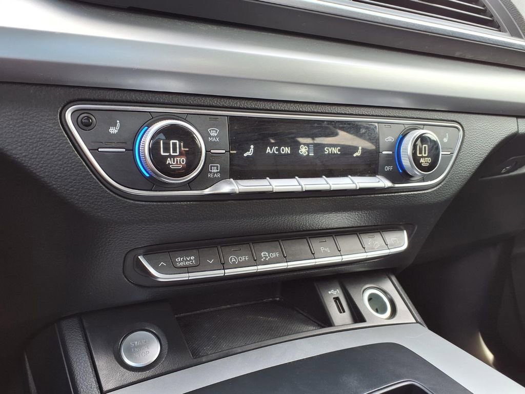 Used 2022 Audi Q5 AWD/4WD image 27