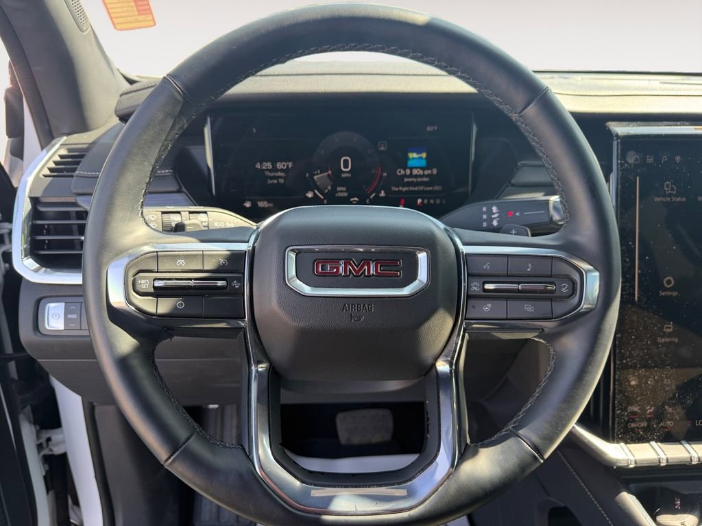 Used 2025 GMC Acadia Elevation image 17