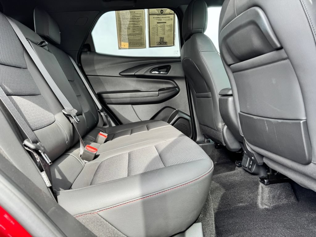 Used 2023 Chevrolet TrailBlazer RS w/ Sun and Liftgate Package AWD/4WD image 14