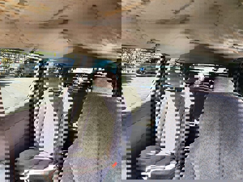 Used 2003 Chrysler Town & Country FWD image 27