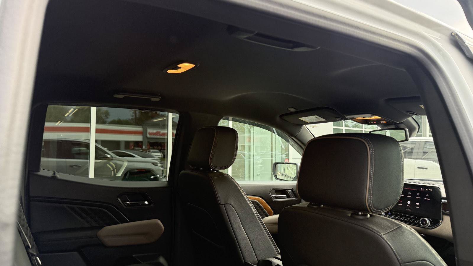 Used 2023 GMC Canyon Denali AWD/4WD image 31