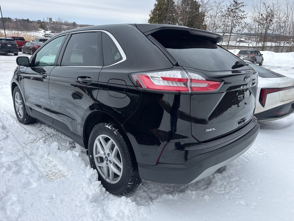 Used 2023 Ford Edge SEL w/ Convenience Package image 2