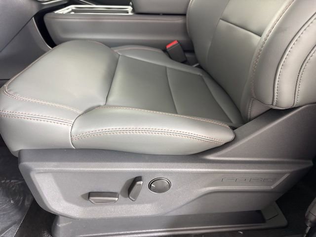 New 2025 Ford Expedition Active image 15