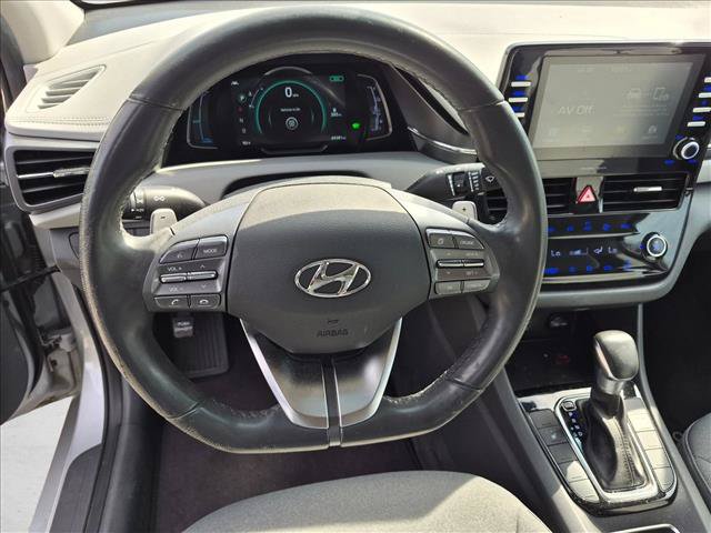Used 2020 Hyundai Ioniq SE FWD image 11