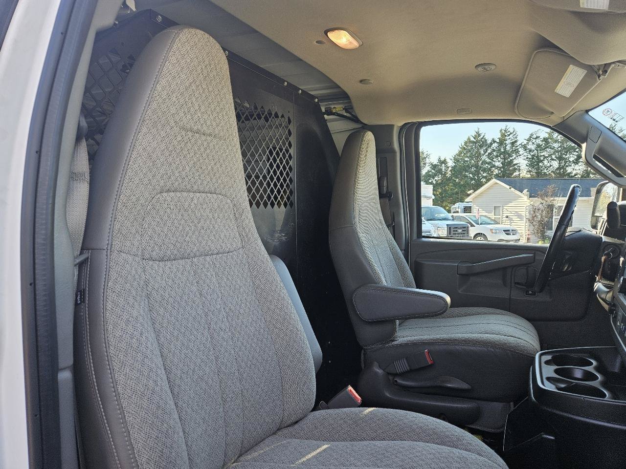 Used 2022 Chevrolet Express 2500 w/ Driver Convenience Package RWD image 29