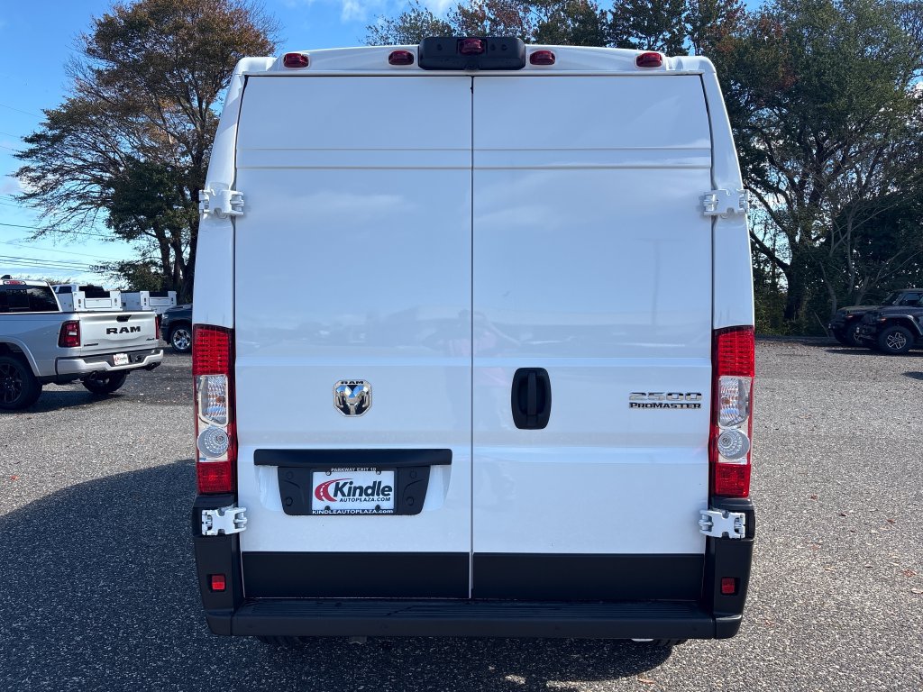 New 2027 RAM ProMaster 2500 w/ Convenience Group FWD image 19