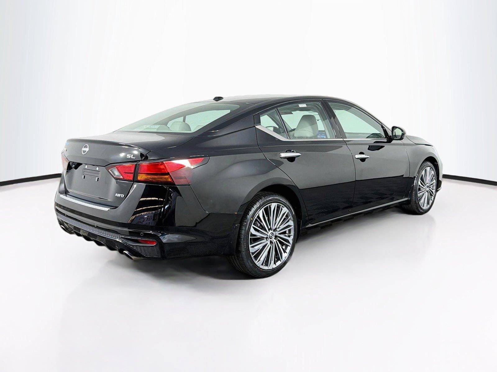 Used 2023 Nissan Altima 2.5 SL AWD/4WD image 11