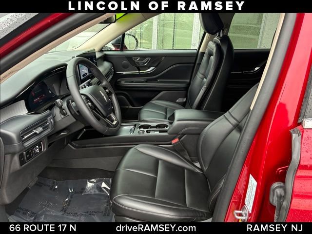 Used 2023 Lincoln Corsair AWD image 11