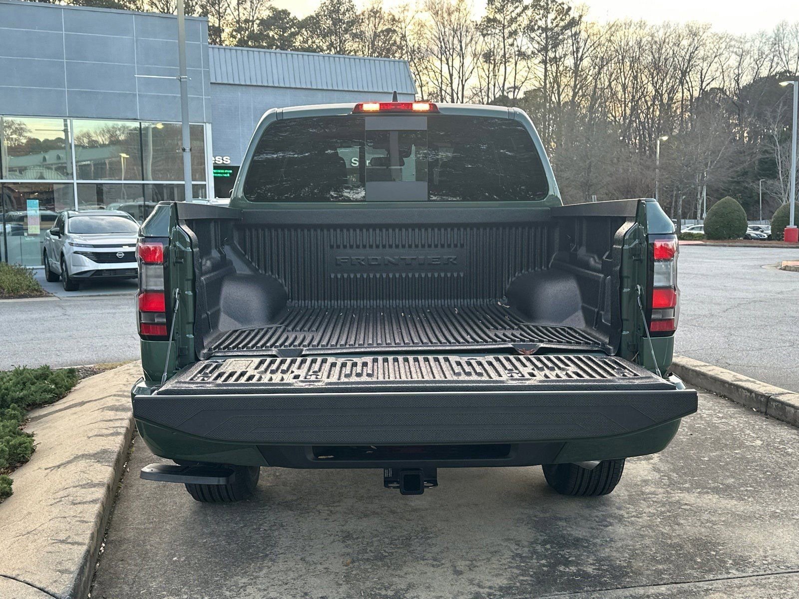 New 2026 Nissan Frontier SV w/ All-Weather Content Package AWD/4WD image 17