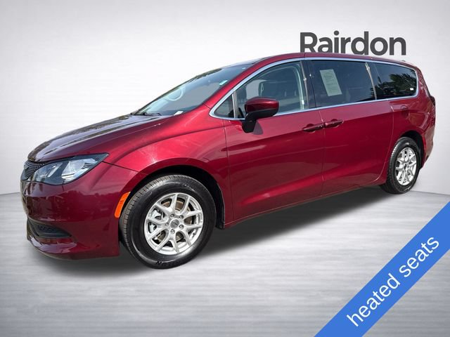 Used 2023 Chrysler Voyager LX FWD image 3