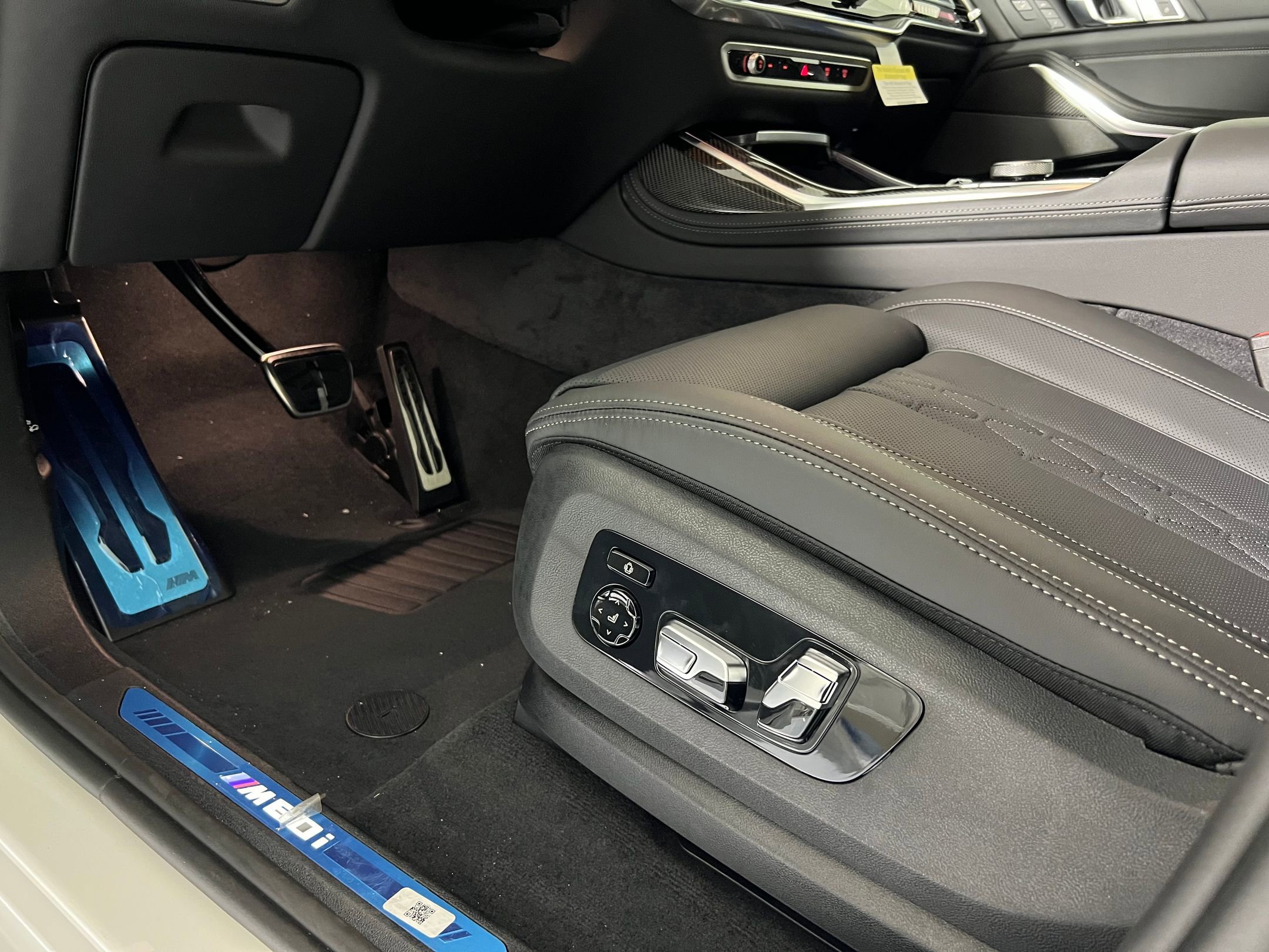 New 2026 BMW X7 M60i image 13