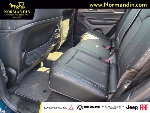 New 2026 Jeep Grand Cherokee Limited AWD/4WD image 8