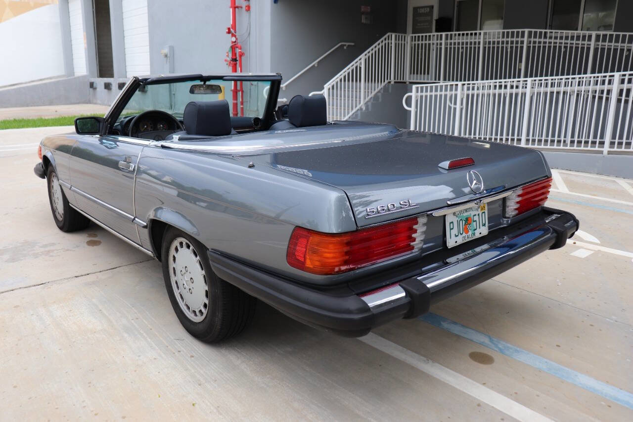 Used 1989 Mercedes-Benz 560 SL image 10