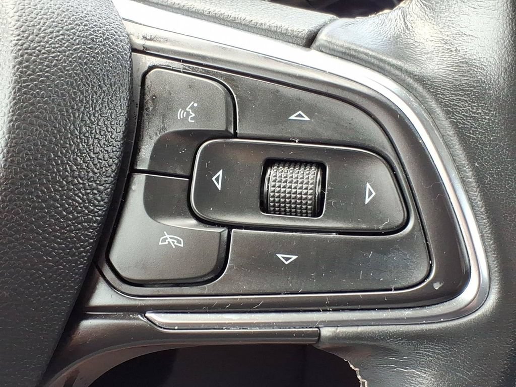 Used 2023 Buick Encore GX Essence w/ Advanced Technology Package FWD image 25