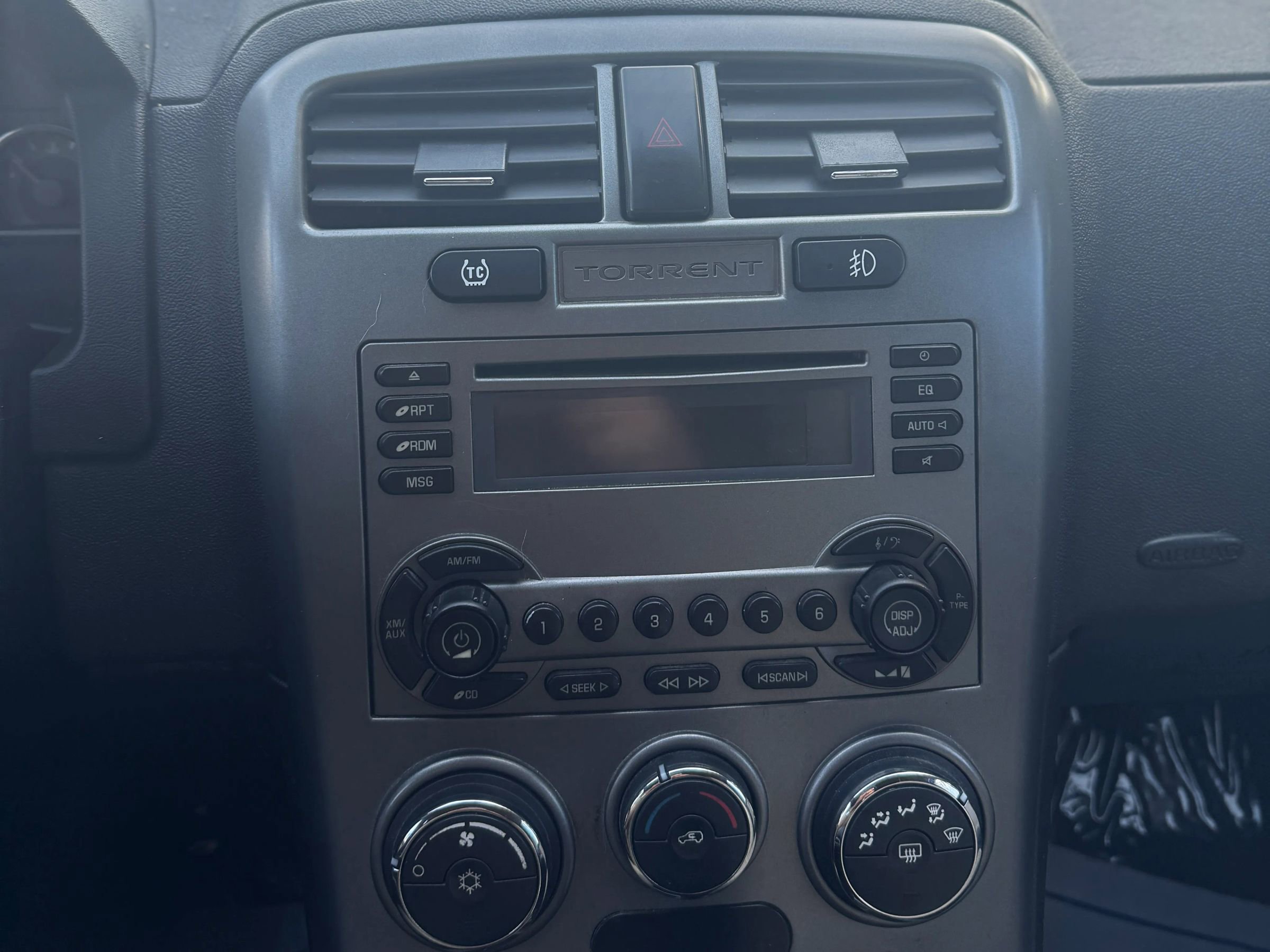 Used 2006 Pontiac Torrent 2WD image 16