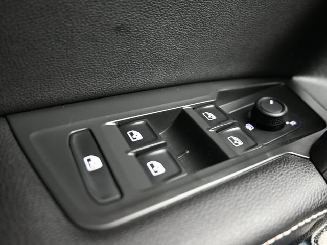 Used 2022 Volkswagen Tiguan S AWD/4WD image 30