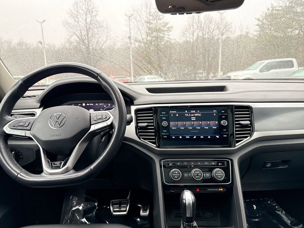 Used 2023 Volkswagen Atlas SEL R-Line image 22