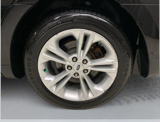 Used 2014 Ford Taurus SEL FWD image 18