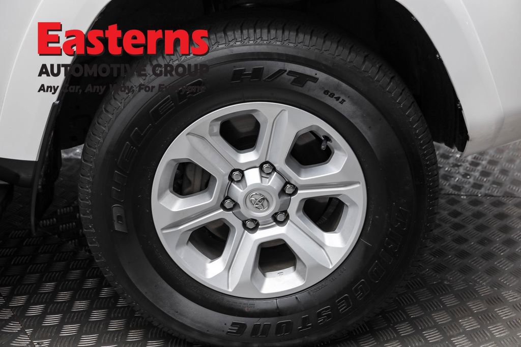 Used 2024 Toyota 4Runner SR5 image 29