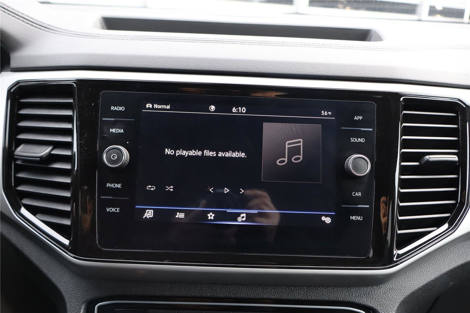 Certified 2023 Volkswagen Atlas Cross Sport SE w/ Black Wheel Package image 20