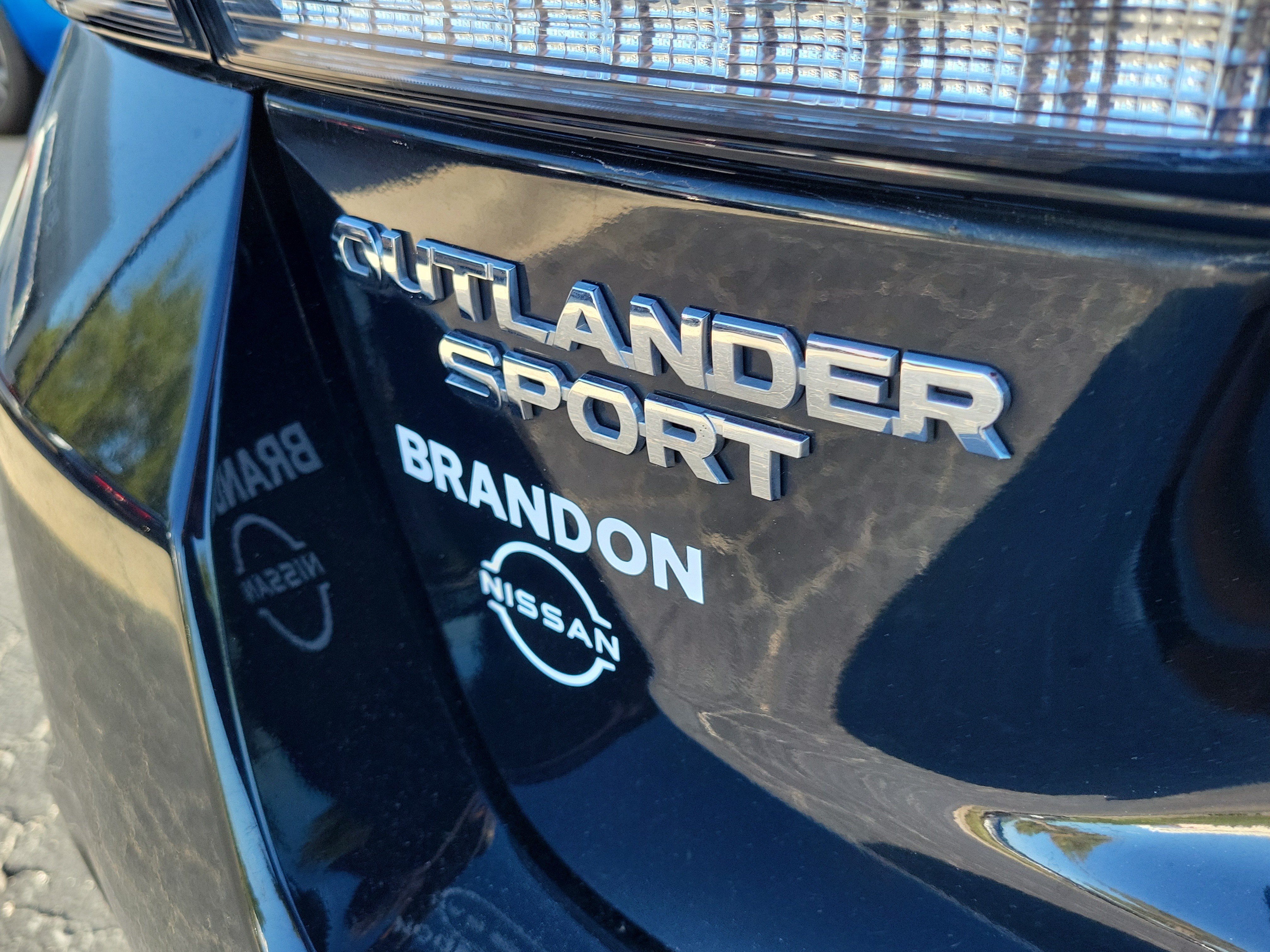 Used 2023 Mitsubishi Outlander Sport ES AWD/4WD image 8