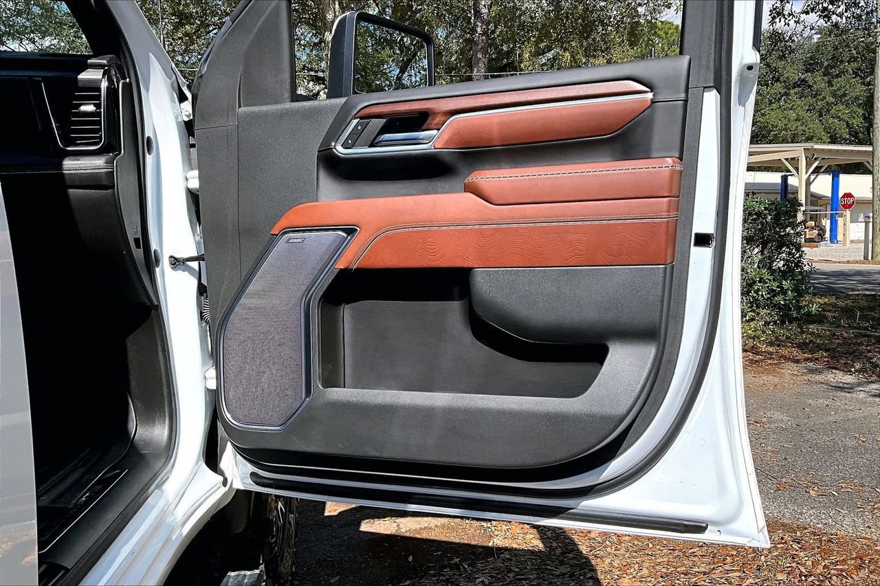 Used 2024 GMC Sierra 2500 Denali Ultimate image 25