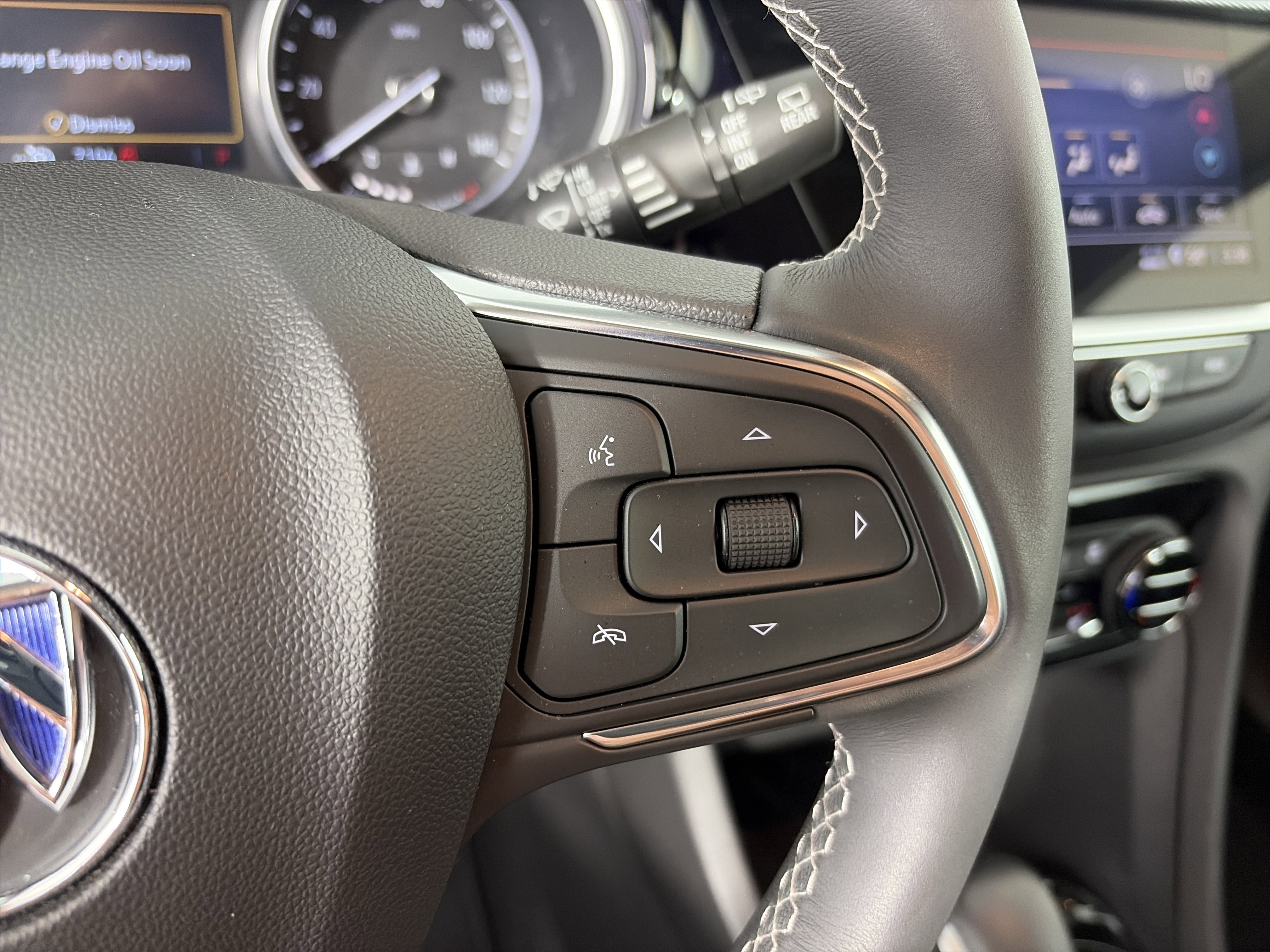 Certified 2022 Buick Encore GX Select w/ Sport Touring Package image 30