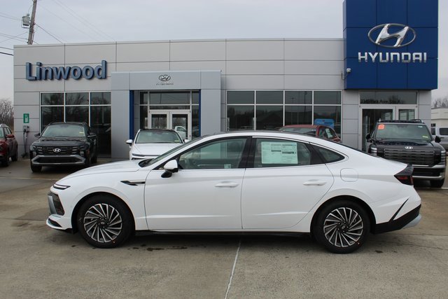 New 2026 Hyundai Sonata Limited image 2