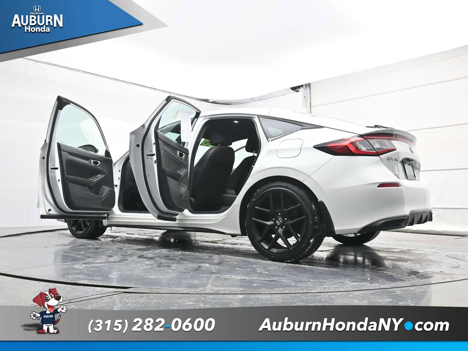 Used 2023 Honda Civic Sport image 34