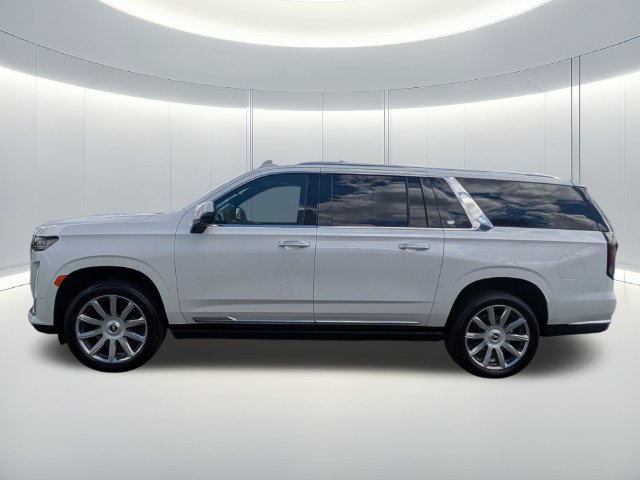 Used 2023 Cadillac Escalade ESV Premium Luxury Platinum AWD/4WD image 3