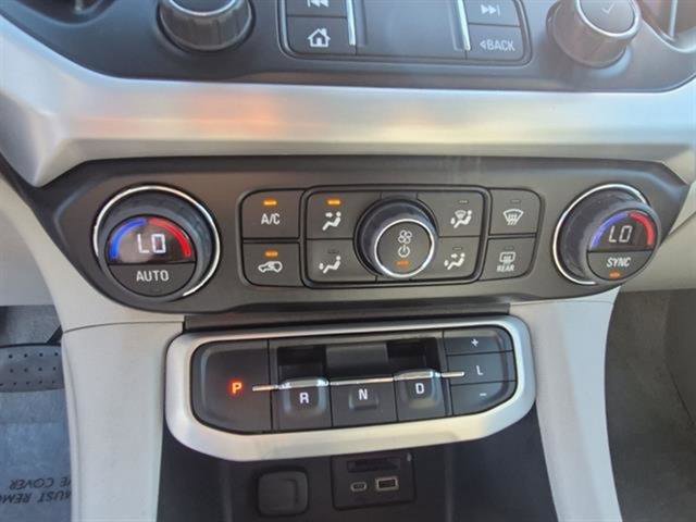 Certified 2023 GMC Acadia SLT image 33