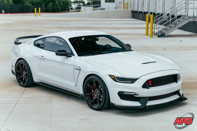 Used 2017 Ford Mustang Shelby GT350R w/ GT350R Equipment Group 920A RWD image 7