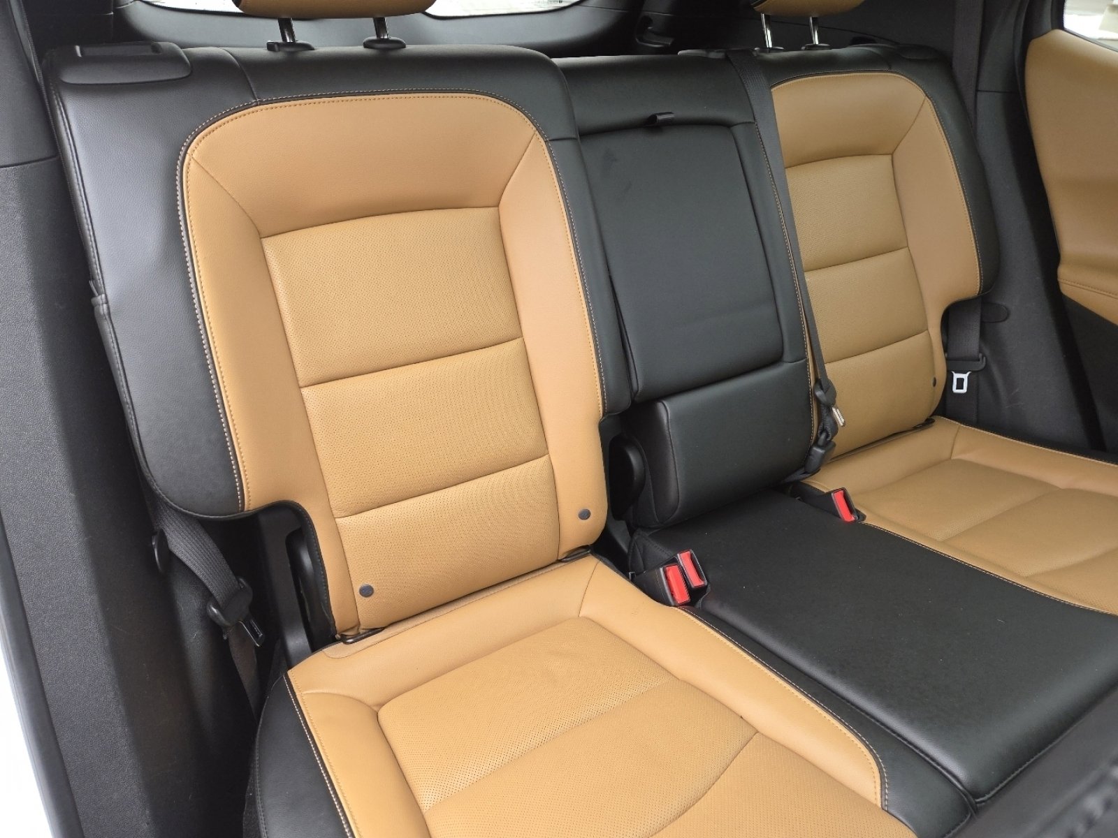 Used 2018 Chevrolet Equinox Premier image 22