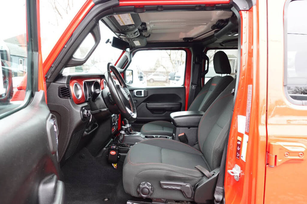 Used 2021 Jeep Wrangler Unlimited Rubicon w/ Dual Top Group AWD/4WD image 21