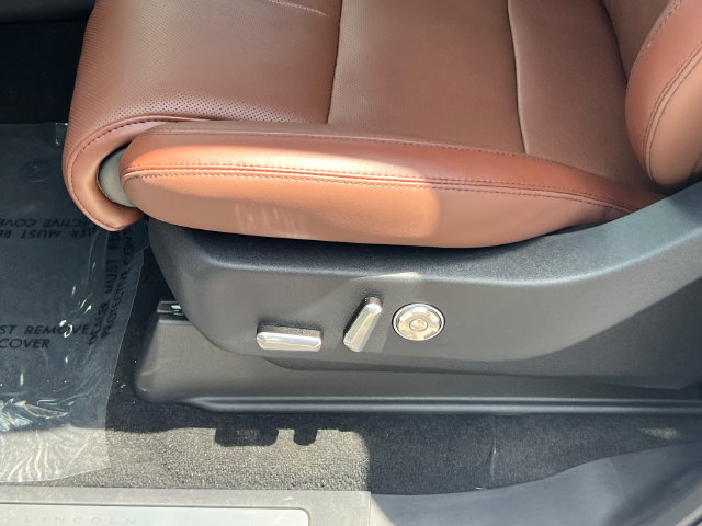 New 2027 Lincoln Navigator L Reserve AWD/4WD image 10